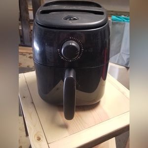 Dash Express Tasti-Crisp 2.6qt Air Fryer